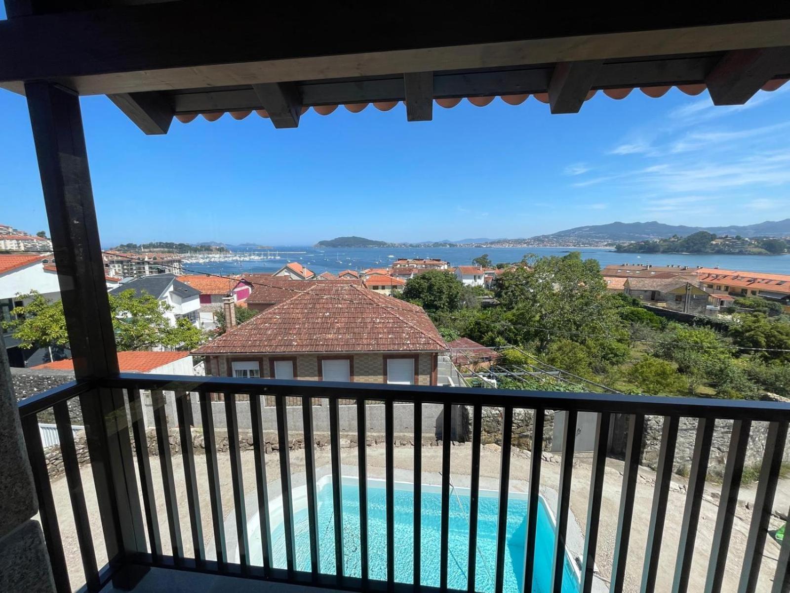 Casita Independiente Y Tres Apartamentos Con Piscina Ladeira Playa Baiona Luaran gambar
