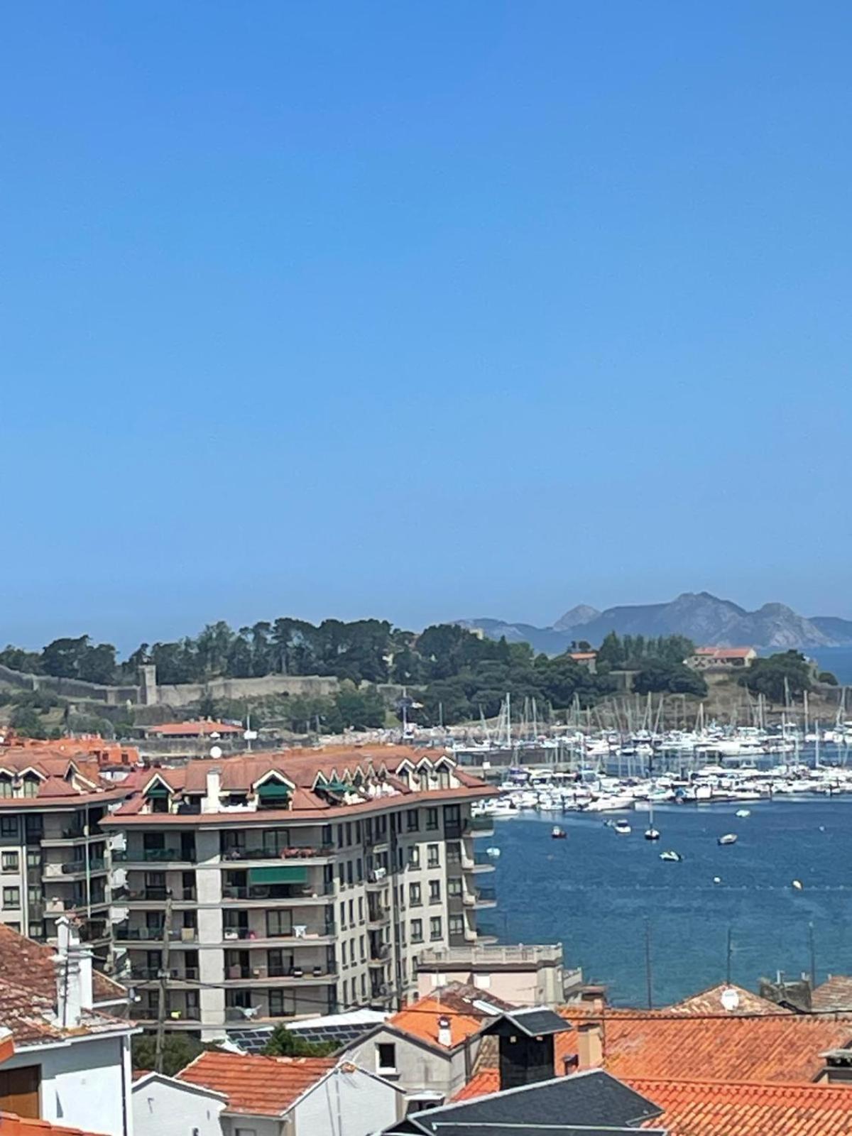 Casita Independiente Y Tres Apartamentos Con Piscina Ladeira Playa Baiona Luaran gambar