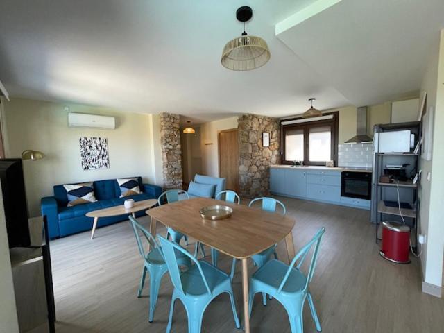 Casita Independiente Y Tres Apartamentos Con Piscina Ladeira Playa Baiona Luaran gambar