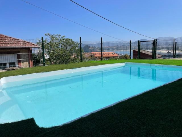 Casita Independiente Y Tres Apartamentos Con Piscina Ladeira Playa Baiona Luaran gambar