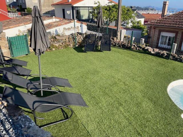 Casita Independiente Y Tres Apartamentos Con Piscina Ladeira Playa Baiona Luaran gambar